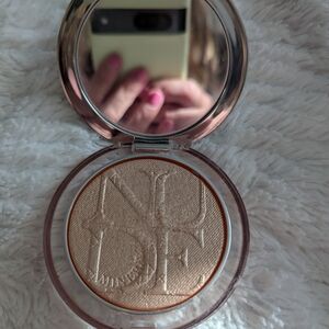 Dior Highlighter Compact - Champagne Beige Glow